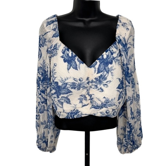 Express Floral Top Sz L Willow Blue Cropped Sweetheart‎ Neck Regency Peasant - Picture 1 of 8
